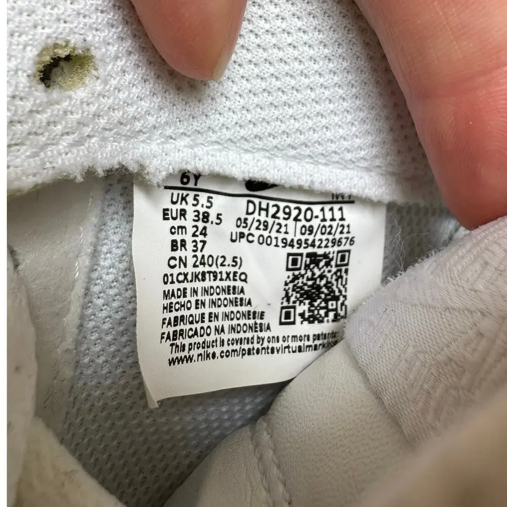 Nike Size 6Y Air Force 1 Low Top Sneakers Womens 7.5 Mens 6 Triple White Retro - Picture 2 of 13
